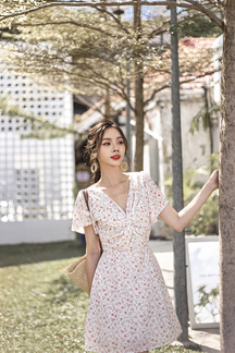 COLLEEN FRONT TWIST DRESS (FLORAL)