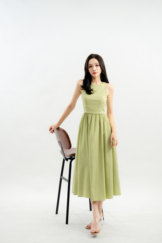 DOLLEE FLARE MIDAXI DRESS (PLUM GREEN)