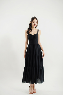 SUZZY TIERED MAXI DRESS (BLACK)