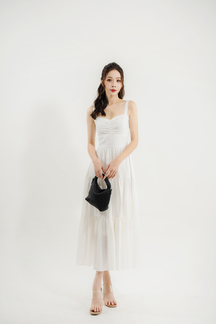 SUZZY TIERED MAXI DRESS (WHITE)