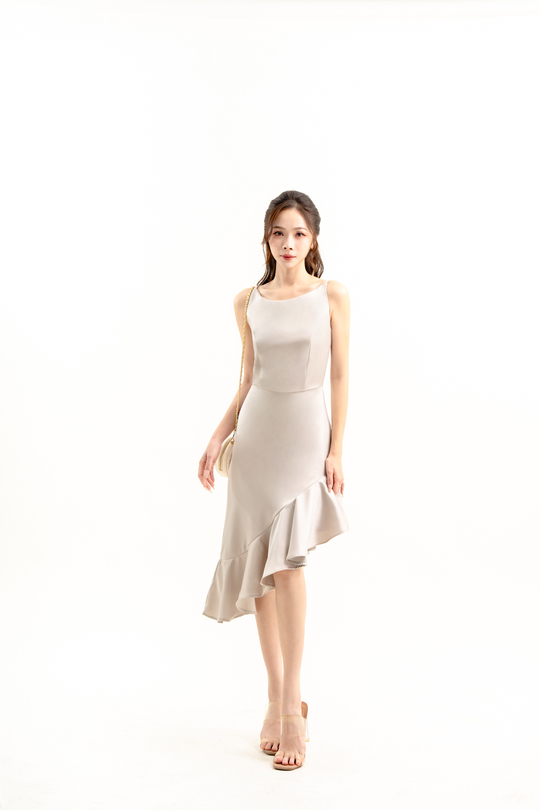 HERMIA CASCADING RUFFLES MIDI DRESS (SPANISH GRAY)