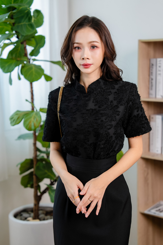 COLE MANDARIN COLLAR TOP (BLACK)