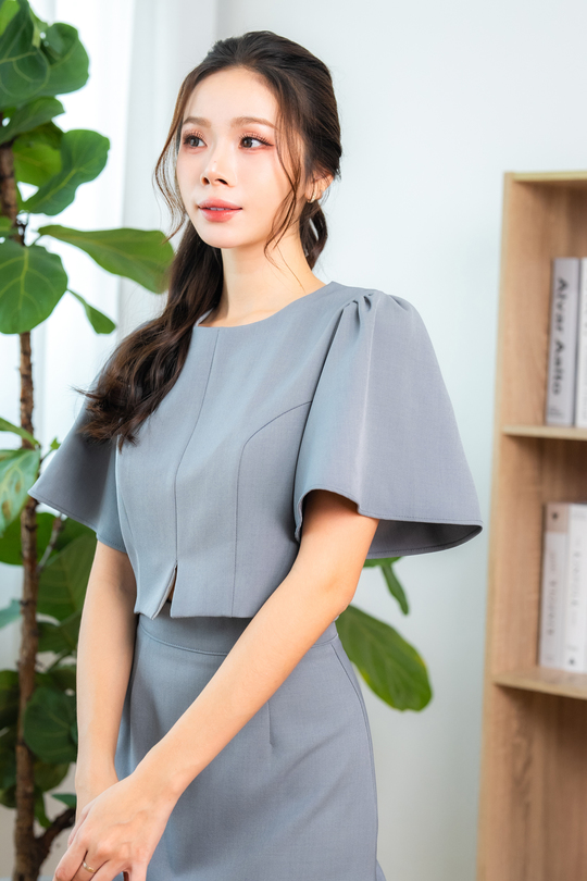 CALLEN ROUND NECK TOP (CADET GREY)