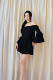 BILLA FLOUNCE LONG SLEEVES TOP (BLACK)