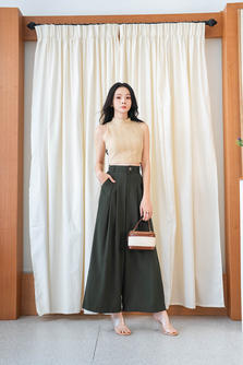 KINKI MOCK NECK CROP TOP (LATTE)
