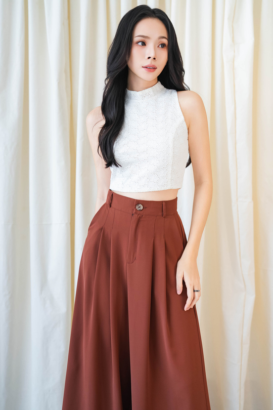 KINKI MOCK NECK CROP TOP (WHITE)