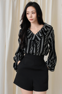 JODELL V-NECK RUFFLES TOP (BLACK)