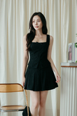 DUFFIE PLEATED A-LINE SKIRT (BLACK)