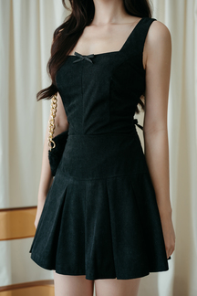 DUFFIE PLEATED A-LINE SKIRT (BLACK)