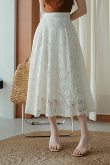 LAILA HIGH WAIST MIDI SKIRT (CREAM)
