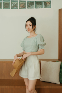 PAMILA SQUARE NECK CROP TOP (GREEN STRIPE)