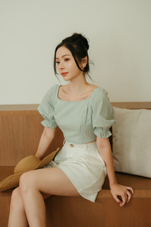 PAMILA SQUARE NECK CROP TOP (GREEN STRIPE)