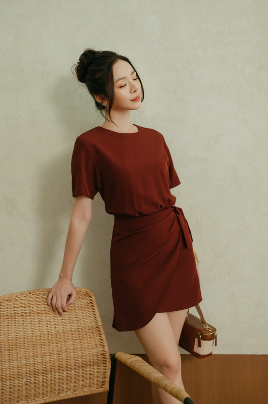 SAMMI OVERLAP MINI DRESS (BISTRE)