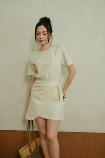 SAMMI OVERLAP MINI DRESS (CREAM)