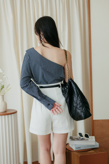 GENEVA SLOPE SHOULDER TOP (BLUE STRIPE)