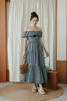 CARMINE OFF SHOULDER MIDAXI DRESS (BLACK CHECKERED)