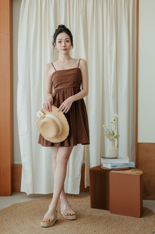 TRACY TIERED MINI DRESS (BROWN)