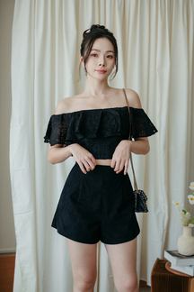 SVEYN HIGH WAISTED SHORTS (BLACK)