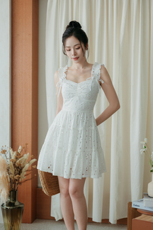 FLOELLA SWEETHEART MINI DRESS (EYELET)