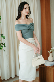 TESS OFF SHOULDER TOP (GREEN)