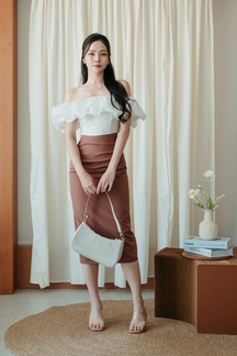 PHILOMENA OFF SHOULDER TOP (WHITE FLORAL)