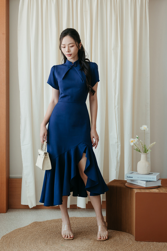 JANNY ASYMMETRICAL CHEONGSAM (BLUE) JANNY ASYMMETRICAL CHEONGSAM (BLUE)