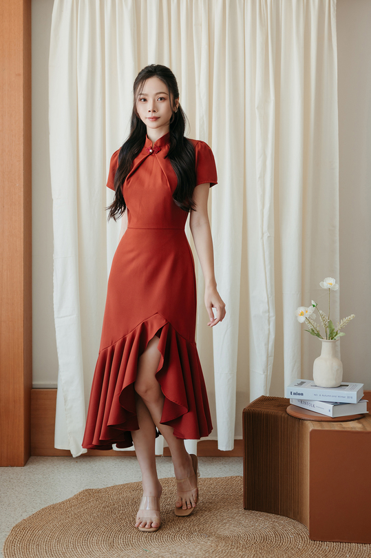 JANNY ASYMMETRICAL CHEONGSAM (RED) JANNY ASYMMETRICAL CHEONGSAM (RED)