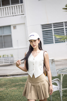 BONNY BUTTON FRONT VEST TOP (CREAM)