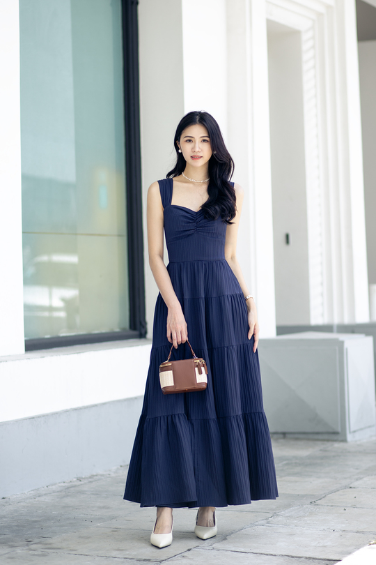 BACKORDER ADALYNN TIERED MAXI DRESS (DARK BLUE)