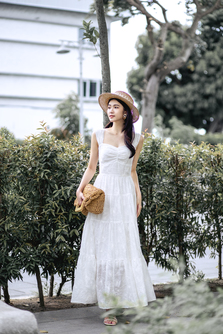 BACKORDER ADALYNN TIERED MAXI DRESS (WHITE FLORAL)