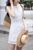 HAE HALTER NECK MINI DRESS (WHITE FLORAL)