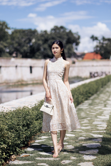  LEVINIA MANDARIN COLLAR MIDI DRESS (FLORAL)