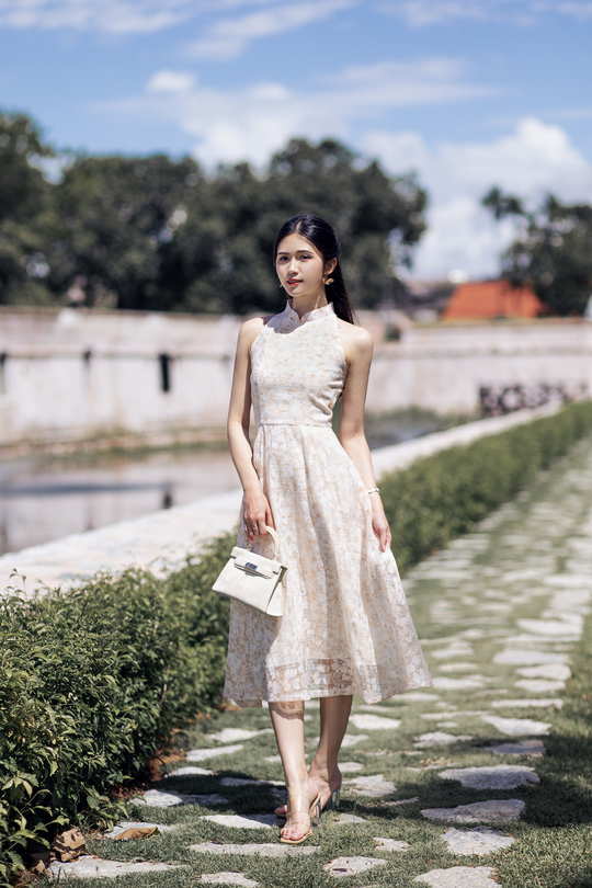  LEVINIA MANDARIN COLLAR MIDI DRESS (FLORAL)