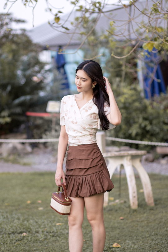 NOAH FLUTTER SLEEVES WRAP TOP (FLORAL)