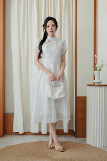 YAN CHEONGSAM MIDI DRESS (WHITE FLORAL)
