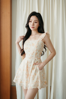 SINDEE FLUTTER SLEEVES PLAYSUIT (FLORAL)