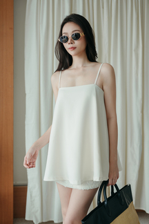 MANON FLARE CAMI TOP (CREAM)