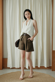 WALLKER V-NECK SHIFT TOP (CREAM)