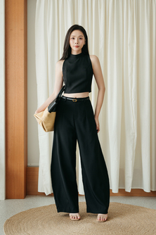 NIVA ROUND NECK CROP TOP (BLACK)
