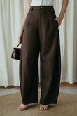 MICHAEL BARREL MID WAIST PANTS (BROWN) MICHAEL BARREL MID WAIST PANTS (BROWN)