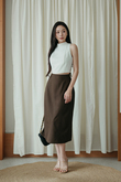 NIVA ROUND NECK CROP TOP (WHITE) NIVA ROUND NECK CROP TOP (WHITE)