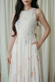 KATY ROUND NECK TIERED DRESS (FLORAL) KATY ROUND NECK TIERED DRESS (FLORAL)