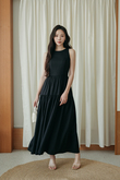 KATY ROUND NECK TIERED DRESS (BLACK) KATY ROUND NECK TIERED DRESS (BLACK)