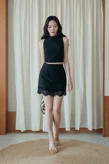 DOBBIE MID WAIST SKORT (BLACK)