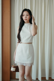 DOBBIE MID WAIST SKORT (WHITE) DOBBIE MID WAIST SKORT (WHITE)