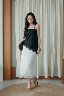 HYDEE HIGH WAISTED LACE SKIRT (WHITE)