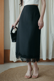 HYDEE HIGH WAISTED LACE SKIRT (BLACK)