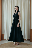 BRYNN V-NECK DRESS (BLACK) 