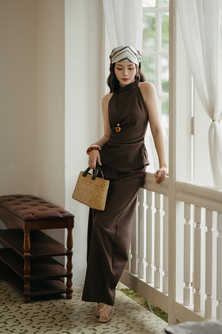 ROEZY ASYMMETRICAL TOP (DARK BROWN)