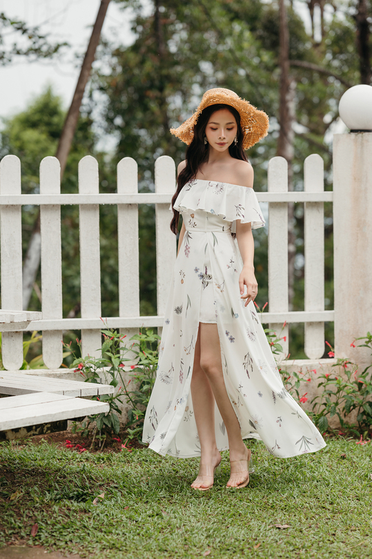 AURELIA OFF SHOULDER MAXI DRESS (WHITE FLORAL) 
